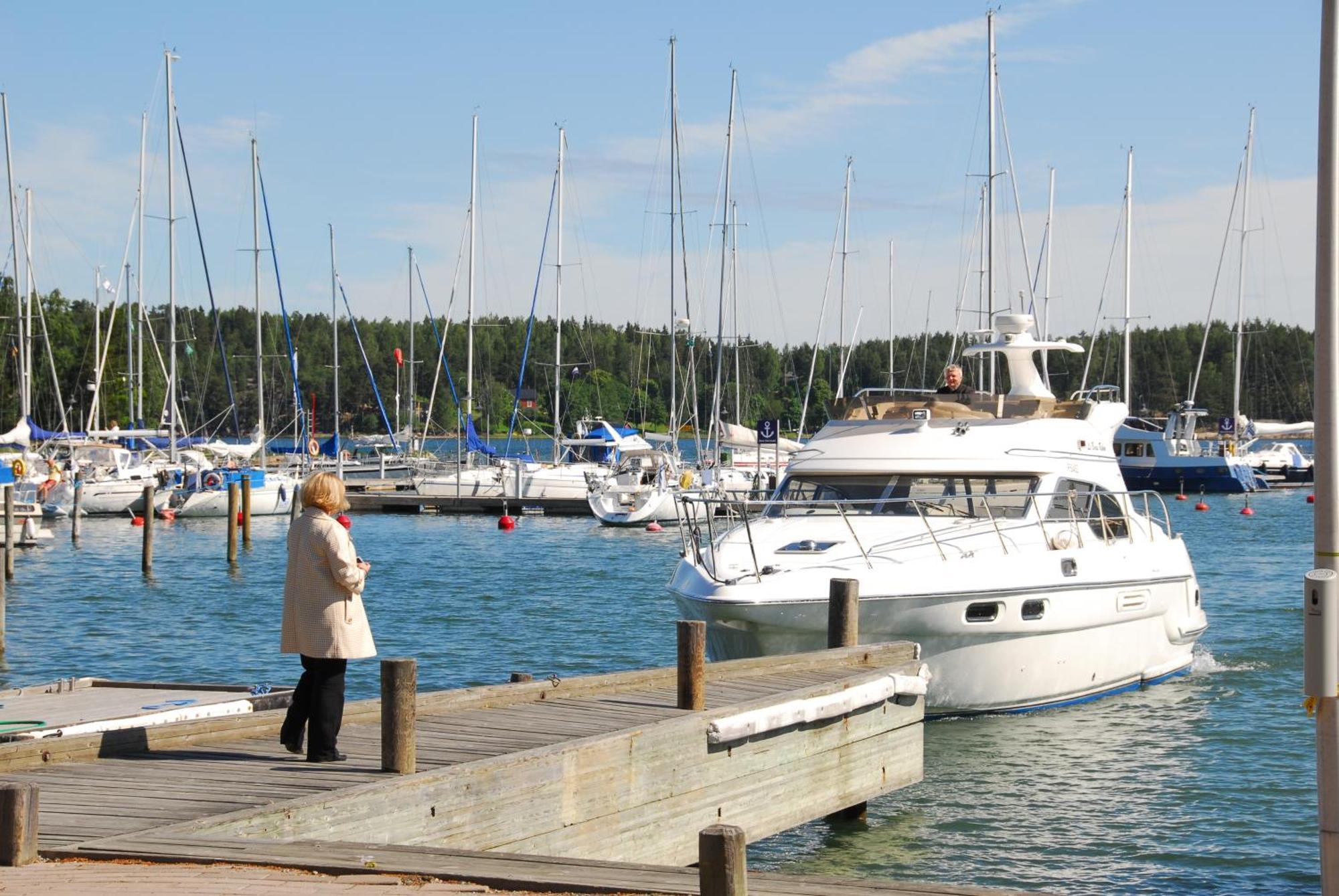 Hotel Strandbo เนาโว ภายนอก รูปภาพ